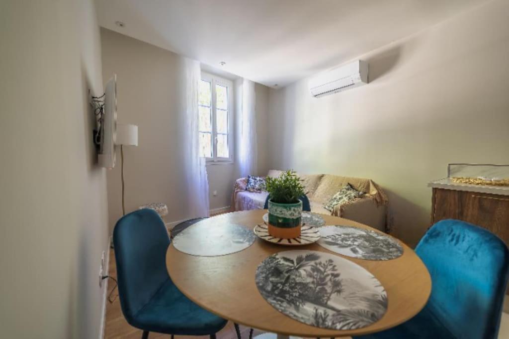 Le Palm Appartement Elegant & Design En Bord Riviere Collobrières Exterior foto